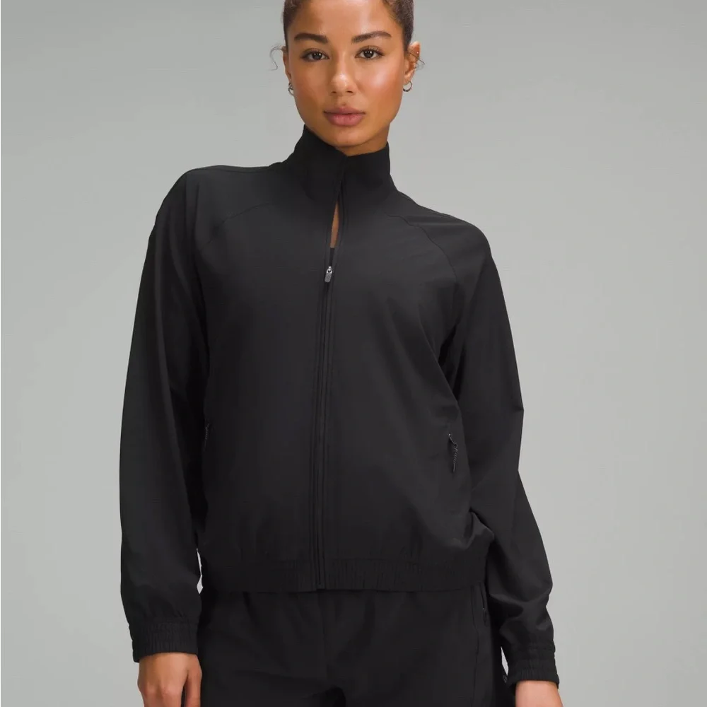 EUC Lululemon Black Bomber Jacket Reversible and Relaxed Fit